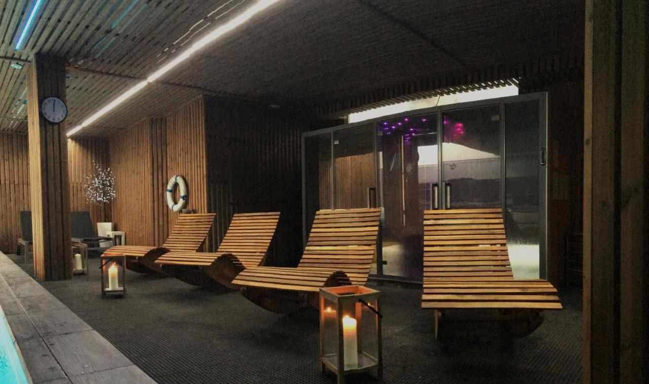 Design & Wine Hotel 卡米尼亚 外观 照片